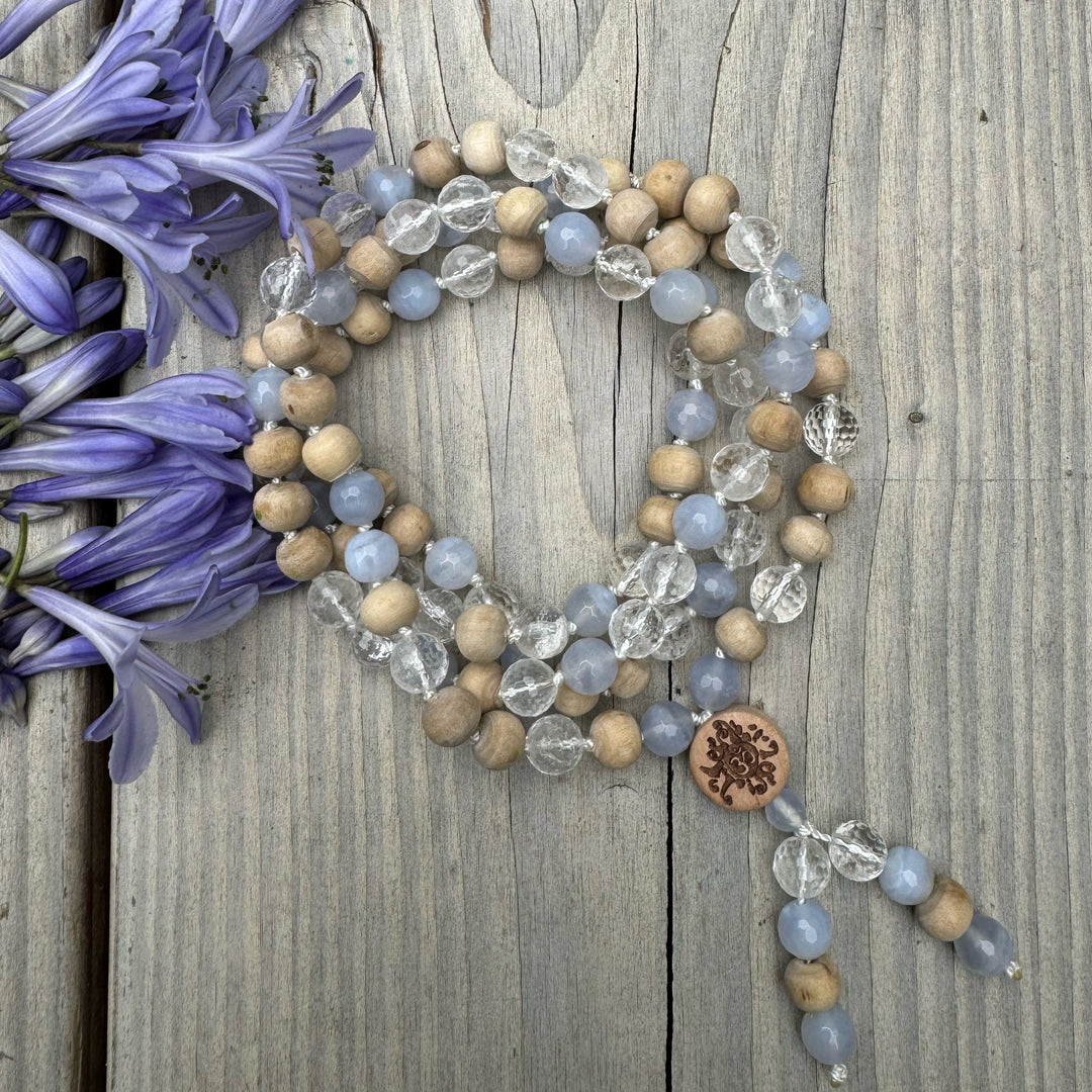 54#108 Mala Chalcedon und Bergkristall fac.  mit Tulsi  | 8 mm